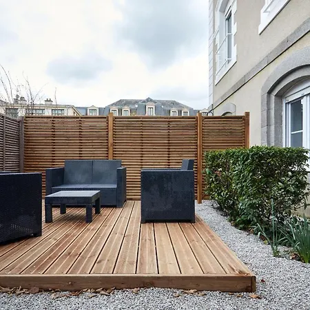 Colonel * Laval (Mayenne)