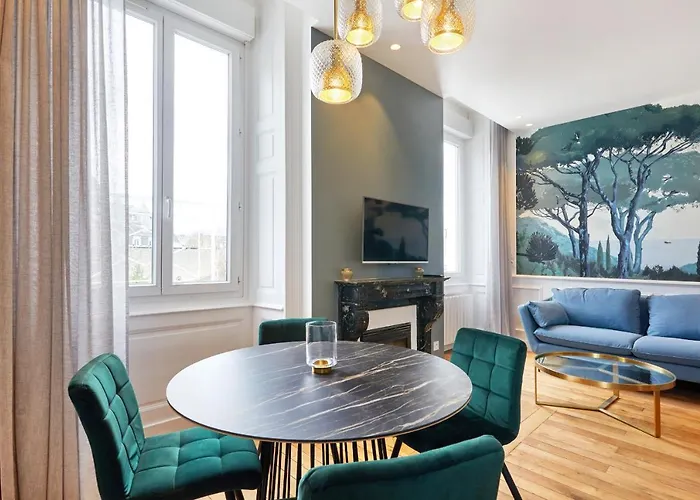 Résidence Colonel * Laval (Mayenne)